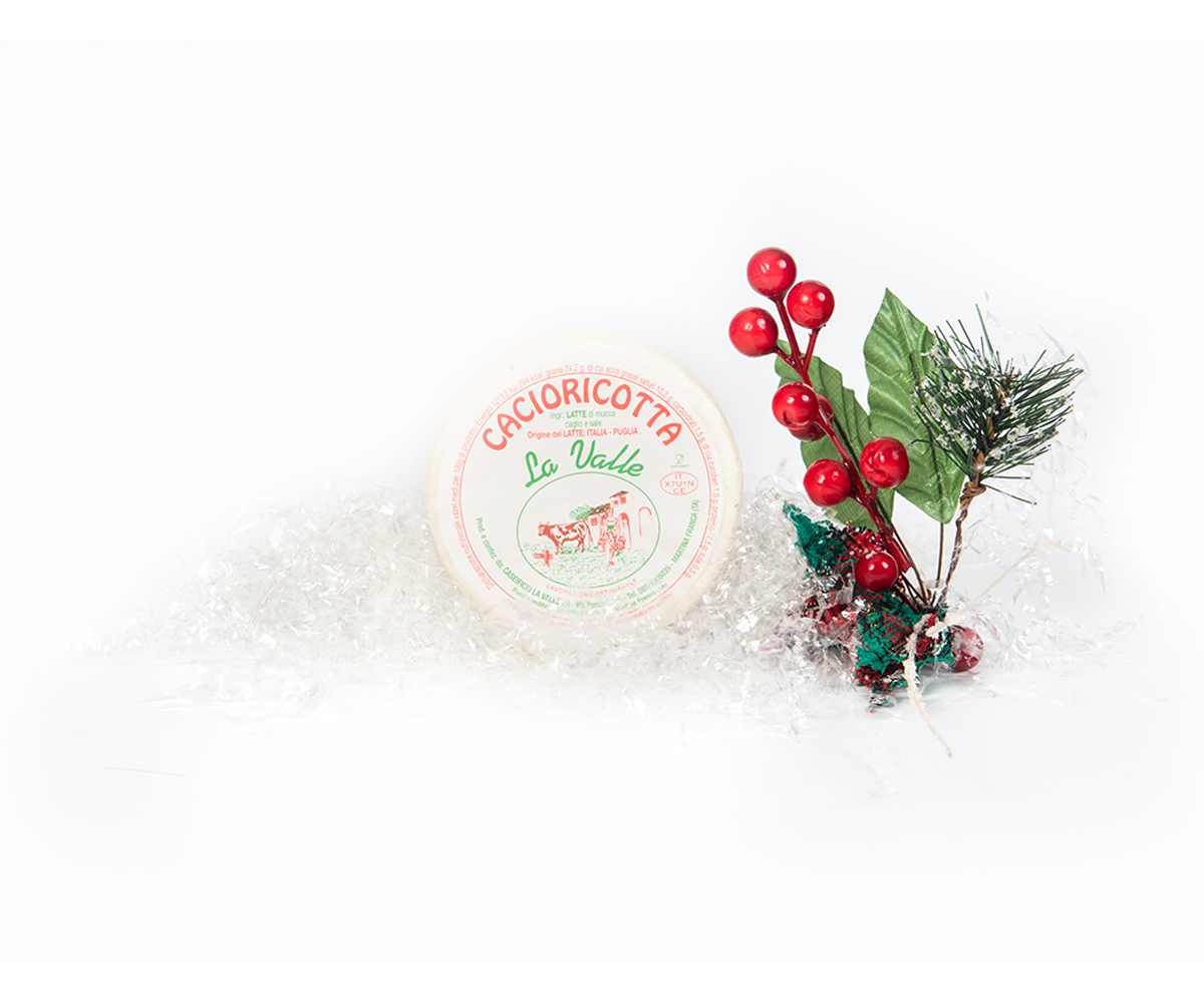 cacioricotta-puglese Caseificio La Valle Martina Franca